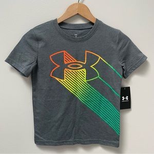 NWT Under Armour kid’s tee shirt, size 7, gray with multicolor logo design